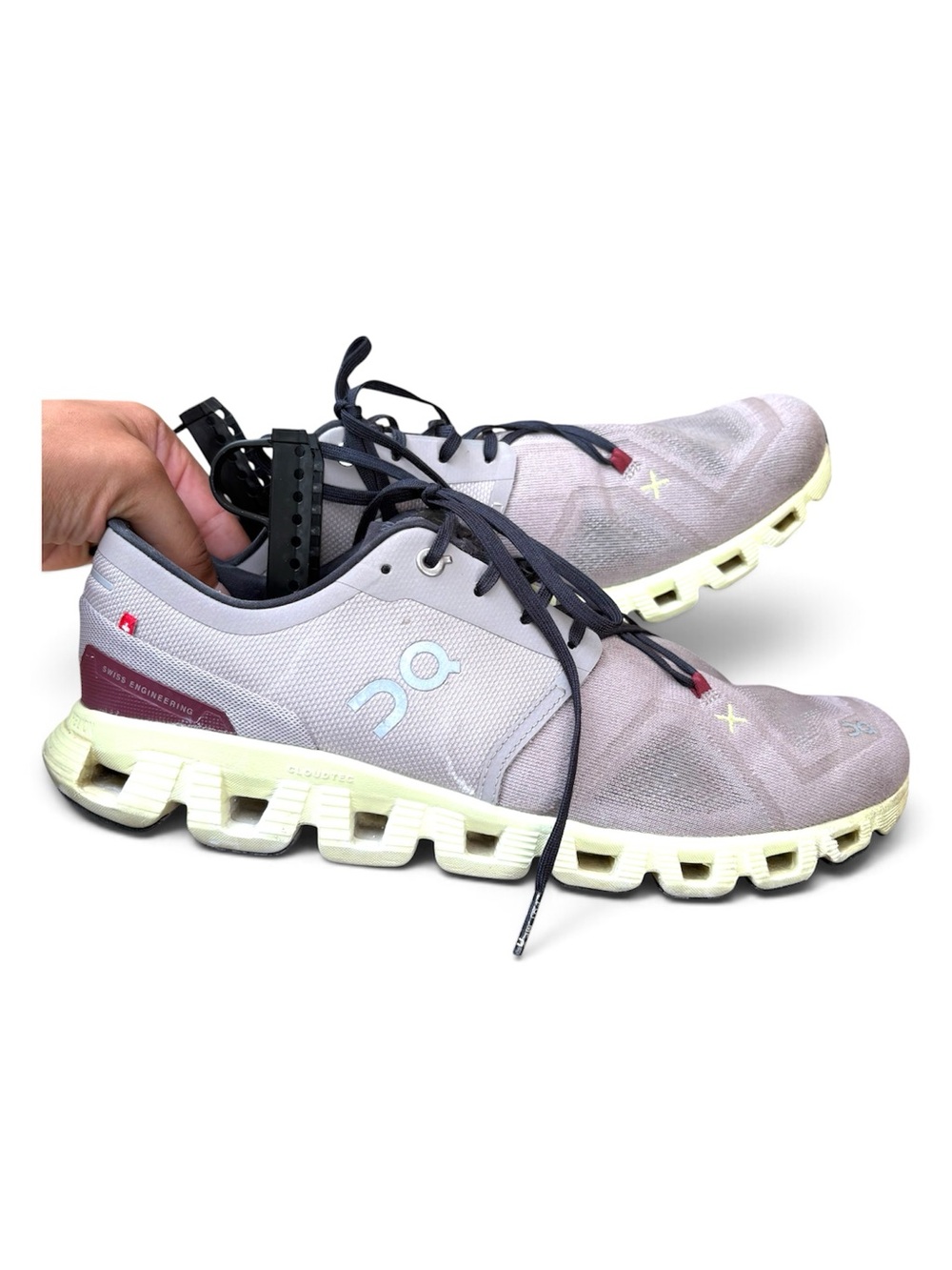 Men’s oncloud running casual walking athletic shoes gray yellow burgundy 11